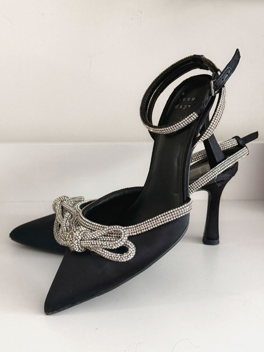 🖤 A New Day (Target) Black Satin Rhinestone Bow Stiletto Heels  Size 8  ✨
